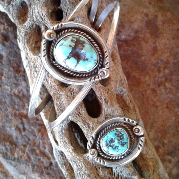Jewelry - Sterling Silver Vintage Turquoise Cuff & Ring SET